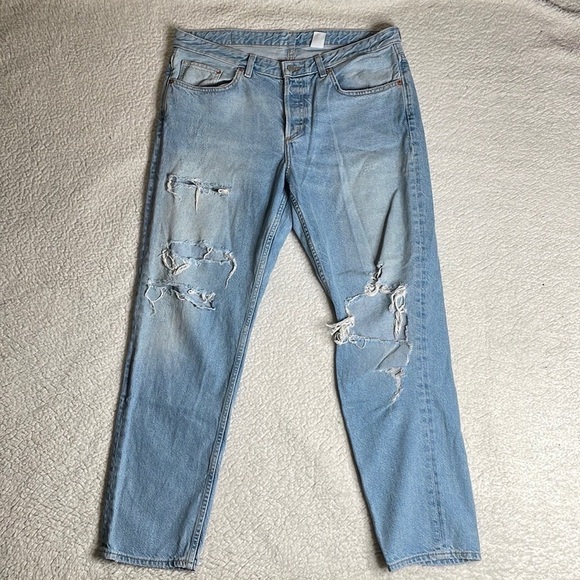 H & M Denim Boyfriend Low Waist Button Fly Jeans Distressed Ripped Siz… - Picture 1 of 10